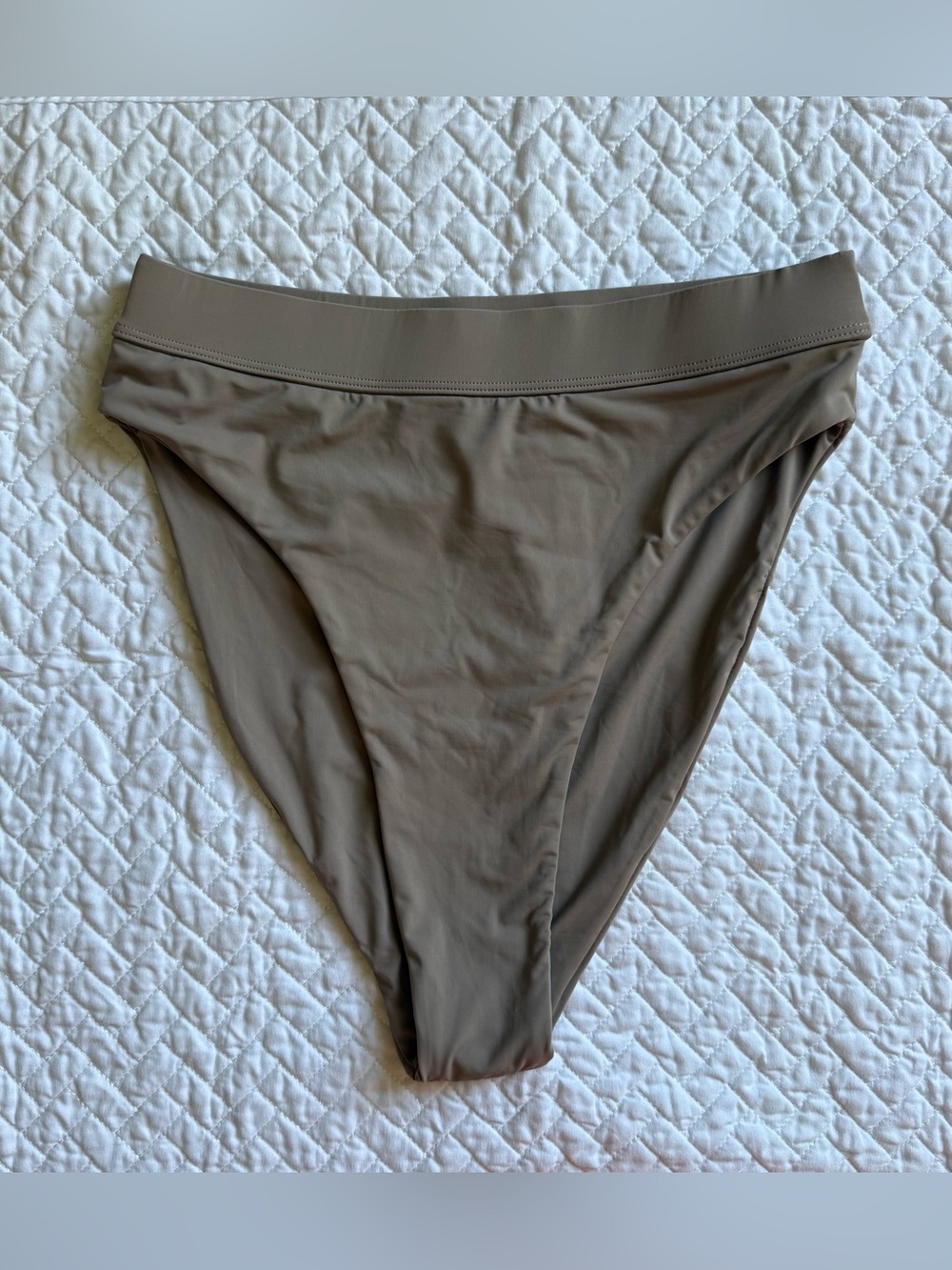 NWOT: High-Waist/Rise Bikini Bottoms in Taupe